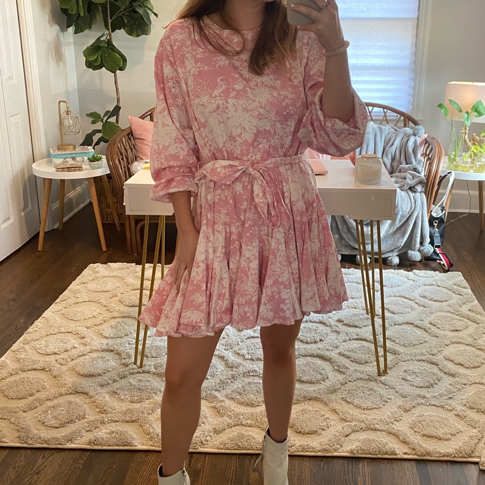 Wayf Altonia Botanical-Print Swing Dress